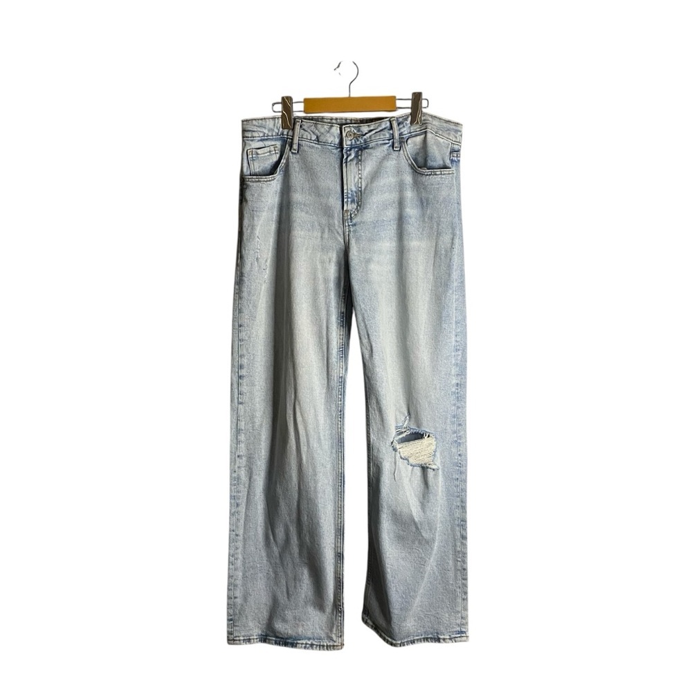 Old Navy Women's Light Wash High Waisted Wide Leg Destroyed Denim Jean